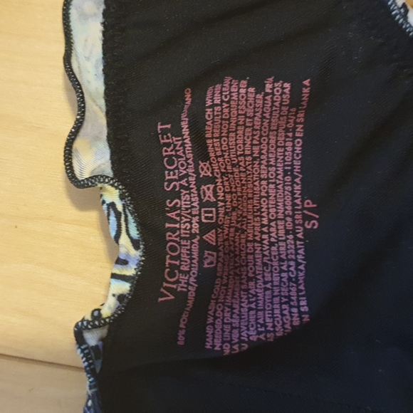 Bikini - Picture 4 of 4